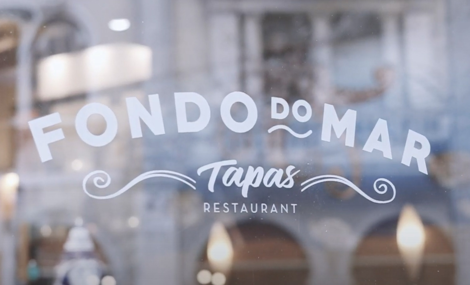 escaparate de bar de tapas